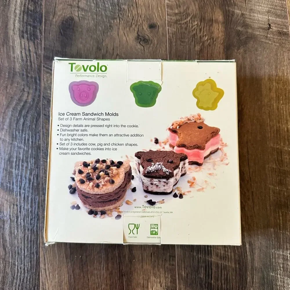 NIB Tovolo ice cream sandwich molds farm animal molds kids mommy & me ideas toy